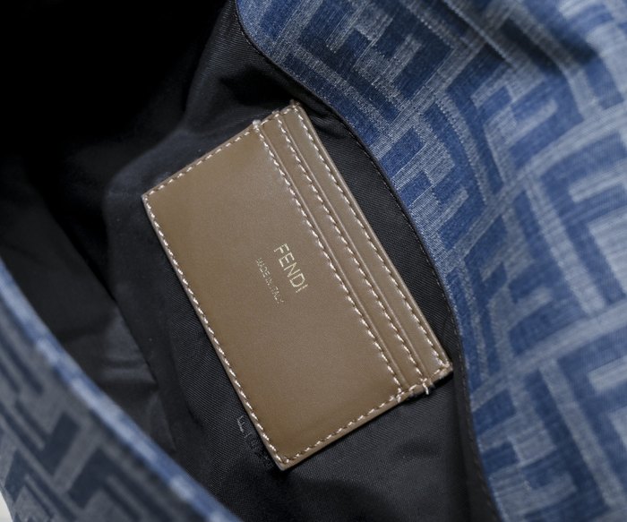 Fendi Tote with structured design Blue 01A