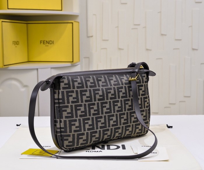 Fendi Tote with stylish characteristics Black 01A