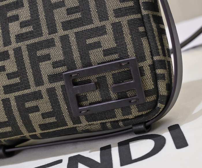 Fendi Tote with stylish characteristics Black 01A