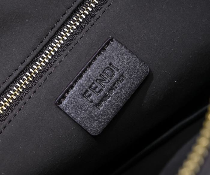 Fendi Tote with stylish characteristics Black 01A