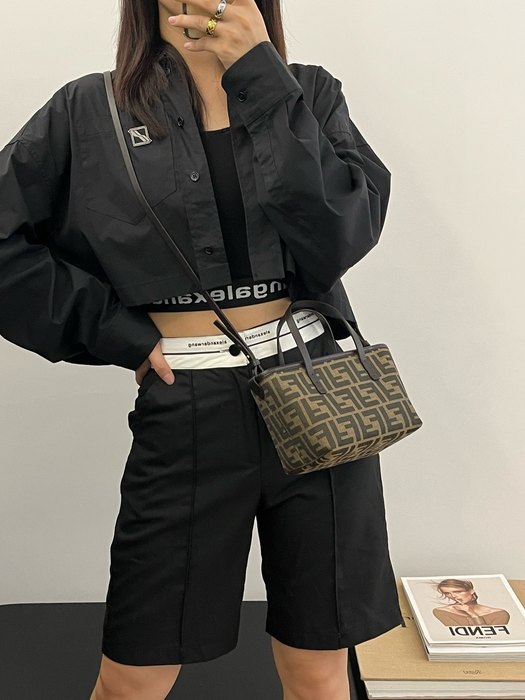 Fendi Tote with stylish design Navy 01A