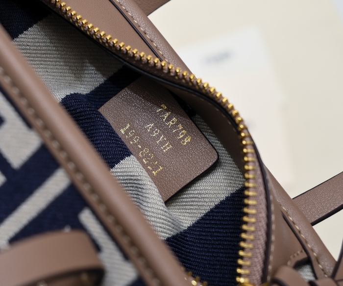 Fendi Tote with stylish design traits Blue 01A 2