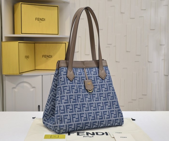 Fendi Tote with stylish design traits Blue 01A