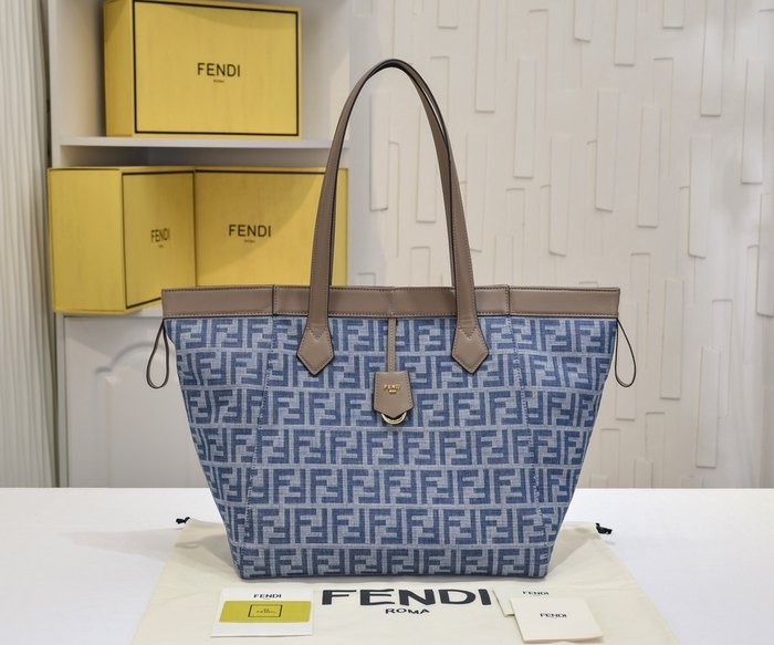 Fendi Tote with stylish design traits Blue 01A