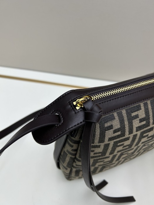 Fendi Tote with stylish design traits Brown 01A