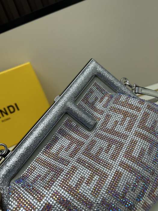 Fendi Tote with stylish design traits Grey 01A