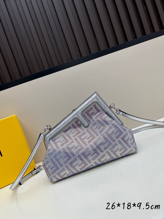 Fendi Tote with stylish design traits Grey 01A