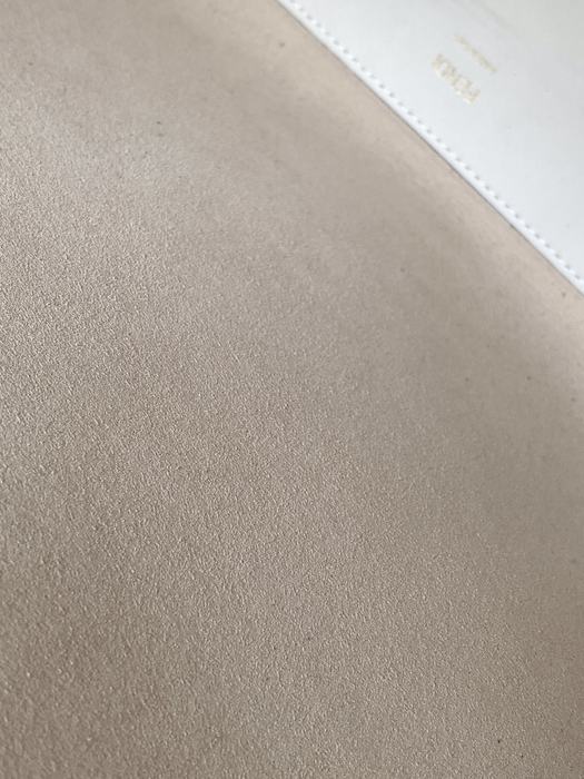 Fendi Tote with stylish features Beige 01A 2