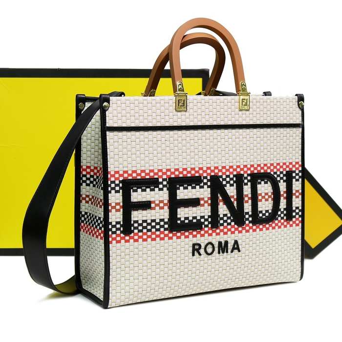 Fendi Tote with stylish features Beige 01A 3