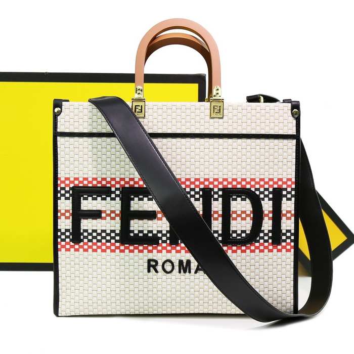 Fendi Tote with stylish features Beige 01A 3