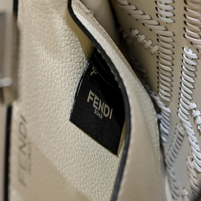 Fendi Tote with stylish features Beige 01A