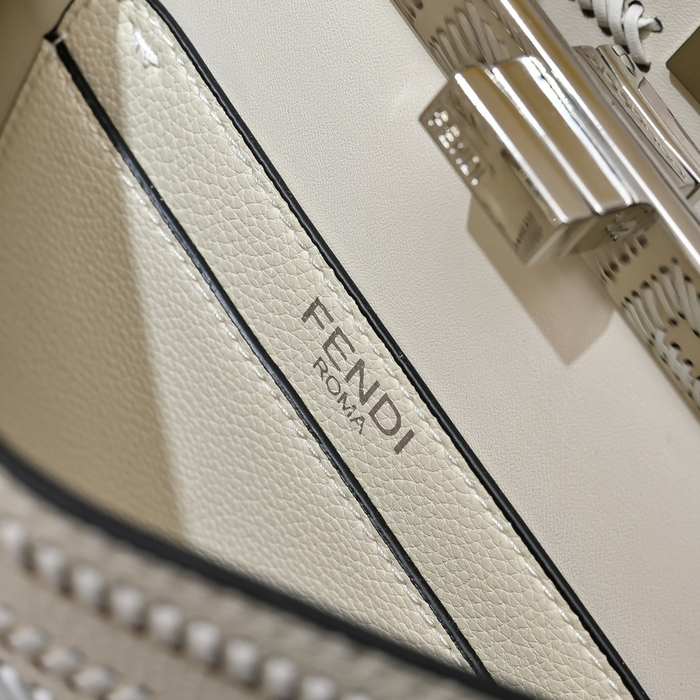 Fendi Tote with stylish features Beige 01A