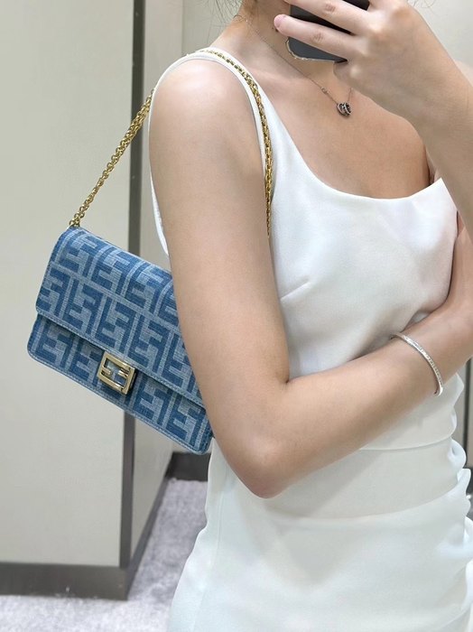 Fendi Tote with stylish features Blue 01A