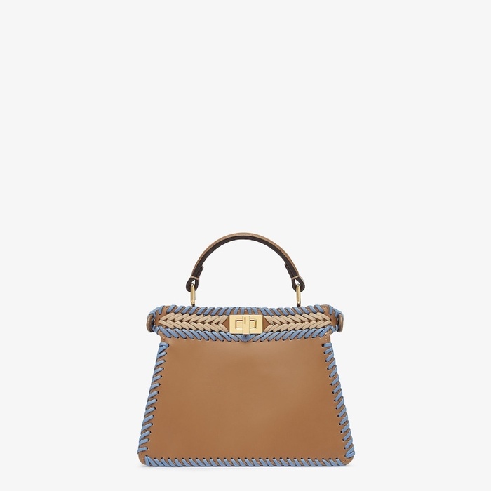 Fendi Tote with stylish traits Brown 01A