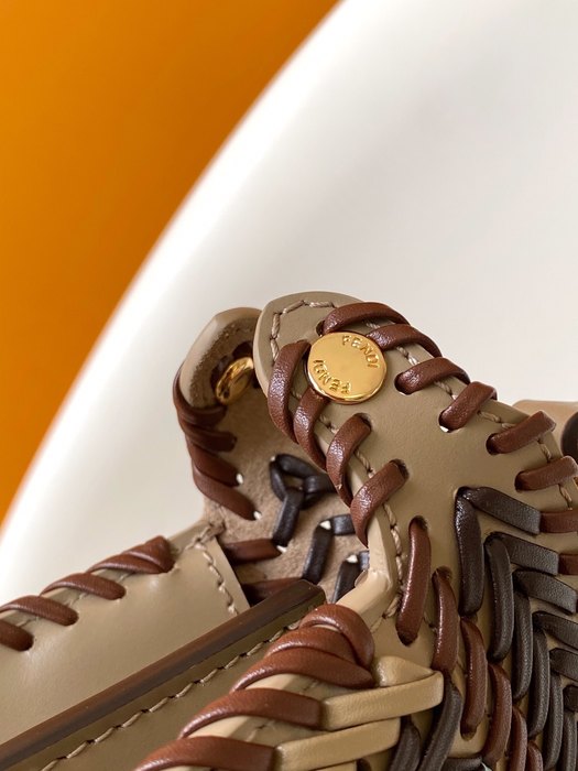 Fendi Tote with stylish traits Brown 01A