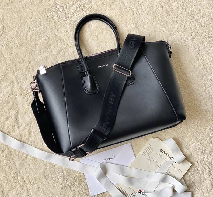 Yupoo Stylish Tote with elegant design Tan 01A