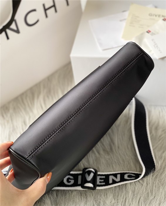 Yupoo Tote bag with minimalist design Black 01A 2