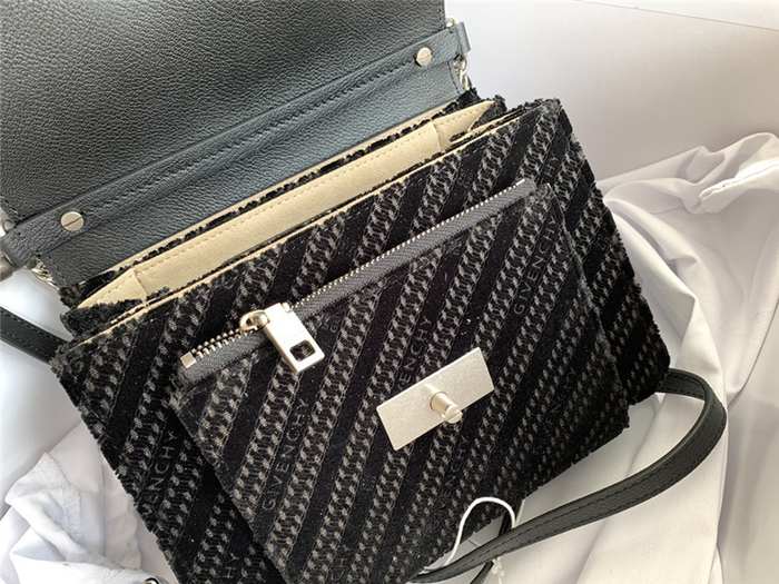 Yupoo Tote bag with structured design Black 01A