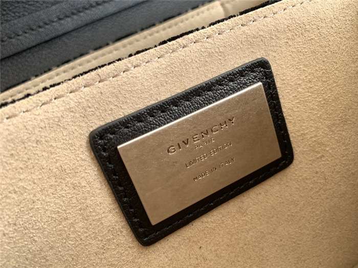 Yupoo Tote bag with structured design Black 01A