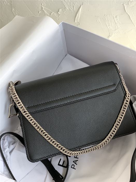 Yupoo Tote bag with structured design Black 01A