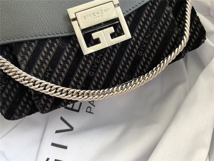 Yupoo Tote bag with structured design Black 01A