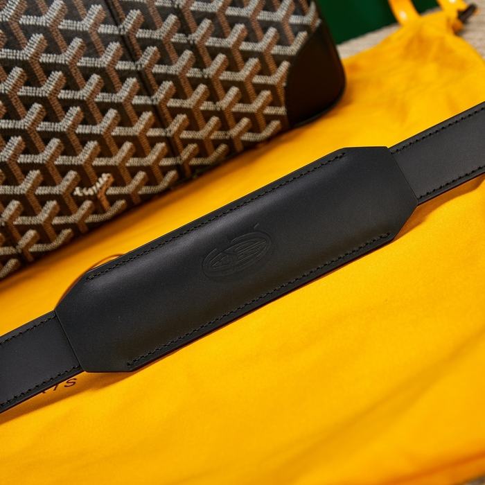 Yupoo Adjustable Handle BagTypeTote with stylish surface features Grey 01A