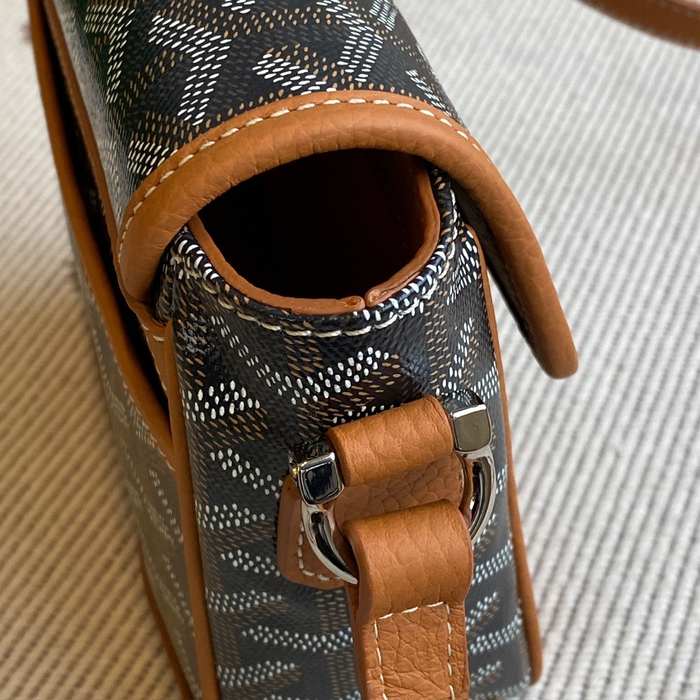 Yupoo BagTypeCrossbody Stylish and Compact Brown 01A