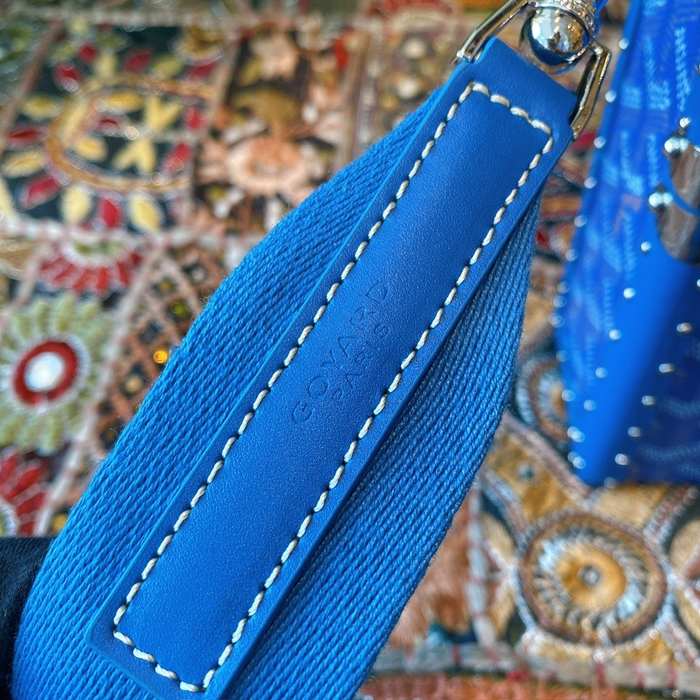 Yupoo BagTypeTote Blue Tote with sturdy design Blue 01A