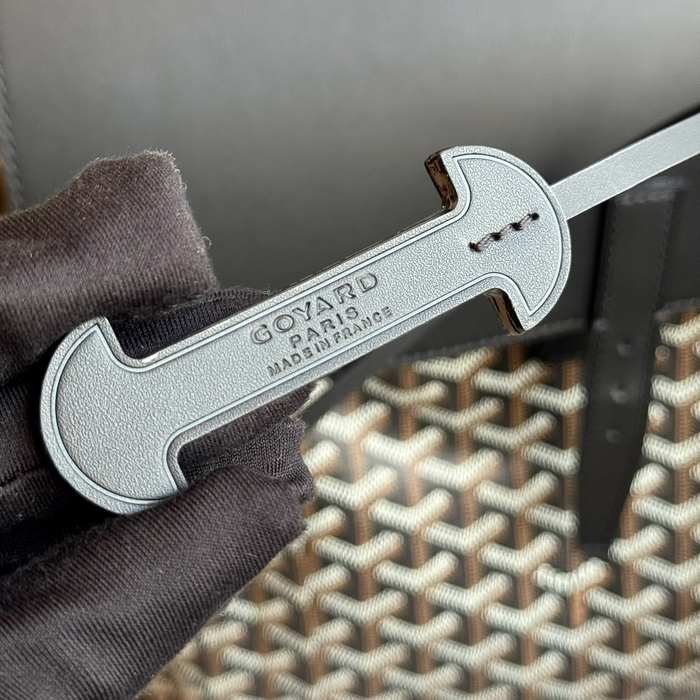 Yupoo BagTypeTote Canvas Tote with structured flap and dual carry options Black 01A