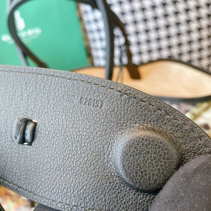 Yupoo BagTypeTote Casual Tote with Artistic Pattern Brown 01A