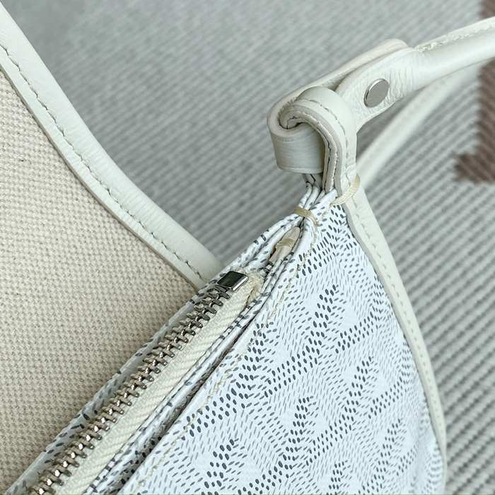 Yupoo BagTypeTote Compact Crossbody Bag with a sleek design Grey 01A