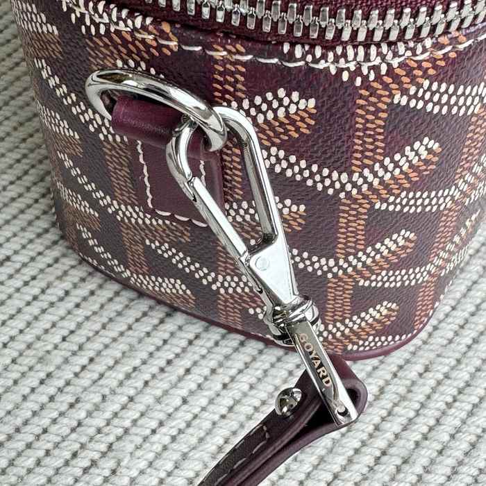 Yupoo BagTypeTote Compact Tote with Structured Design Burgundy 01A