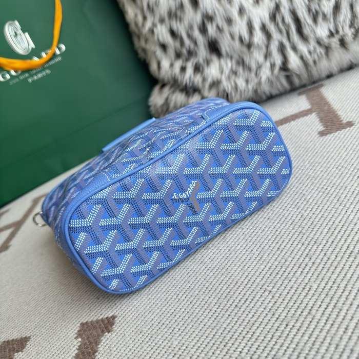 Yupoo BagTypeTote Compact Tote with decorative surface Blue 01A