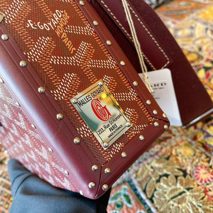 Yupoo BagTypeTote Compact crossbody bag with elegant design Burgundy 01A