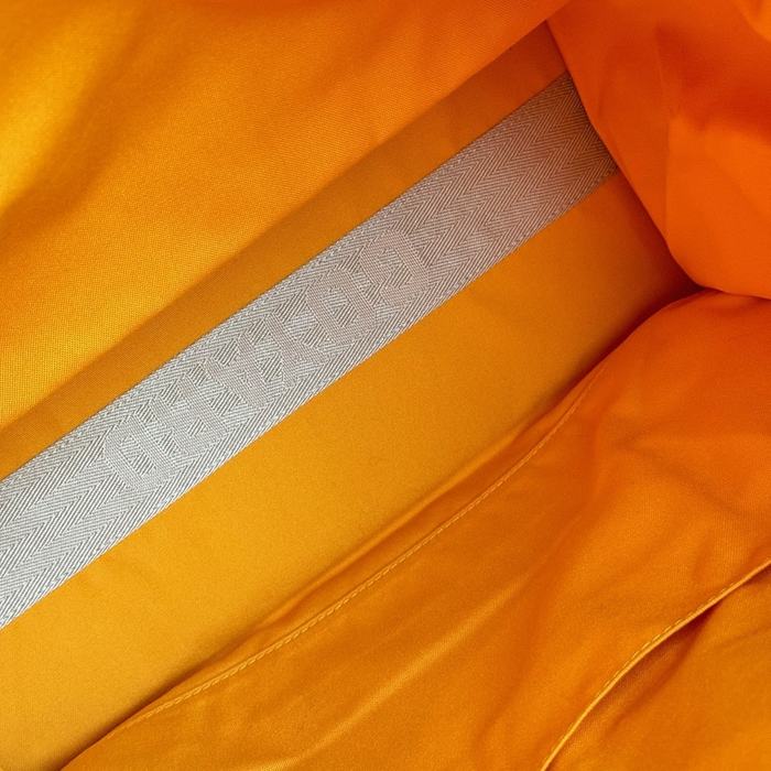 Yupoo BagTypeTote Elegant and Functional Tote with Structured Design Grey 01A