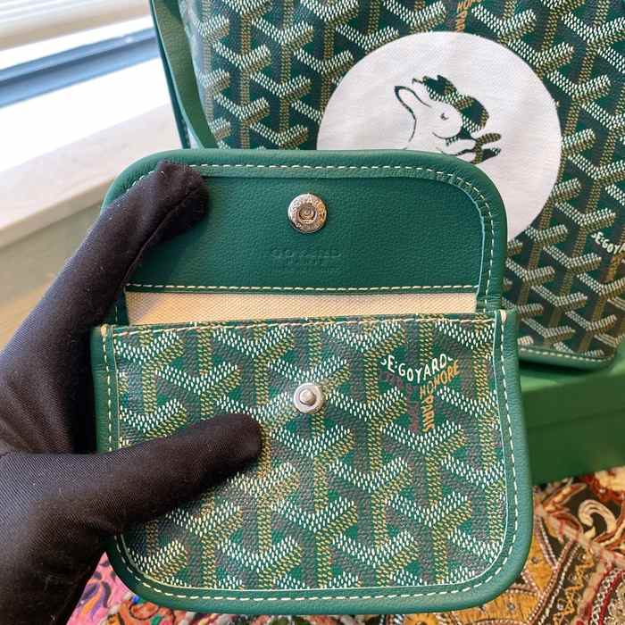 Yupoo BagTypeTote Green Canvas Tote with Stylish Handles Green 01A