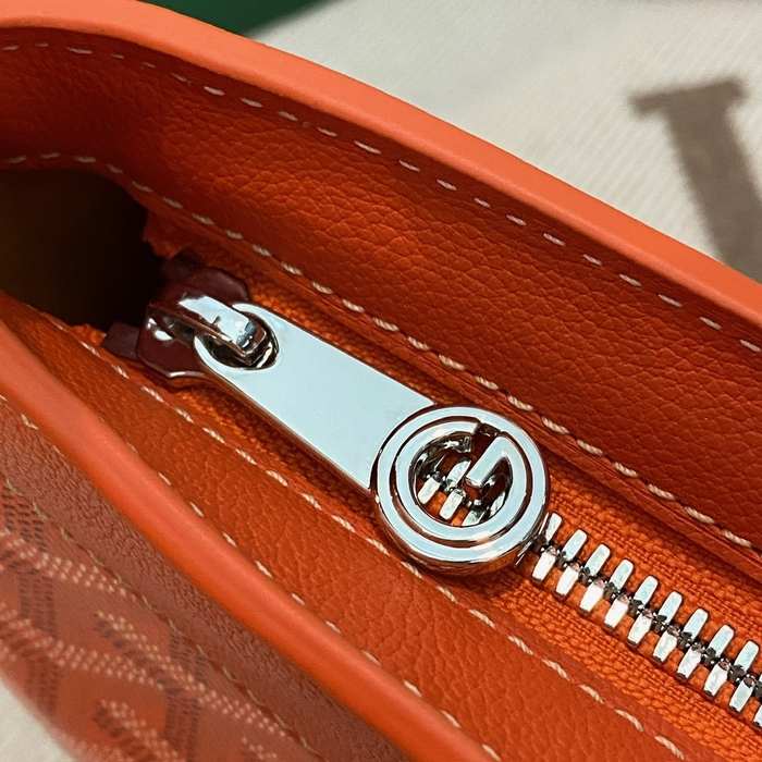 Yupoo BagTypeTote Half moon shape Soft leather Red 01A