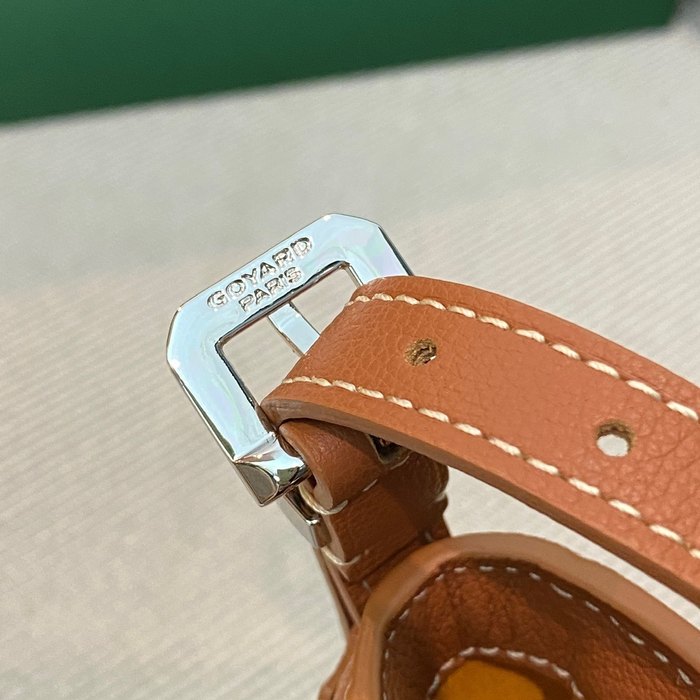 Yupoo BagTypeTote Half moon shaped shoulder bag with a spacious opening Brown 01A