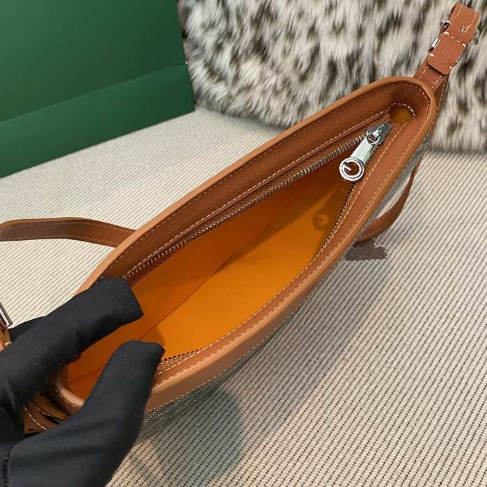 Yupoo BagTypeTote Half moon shaped shoulder bag with a spacious opening Brown 01A