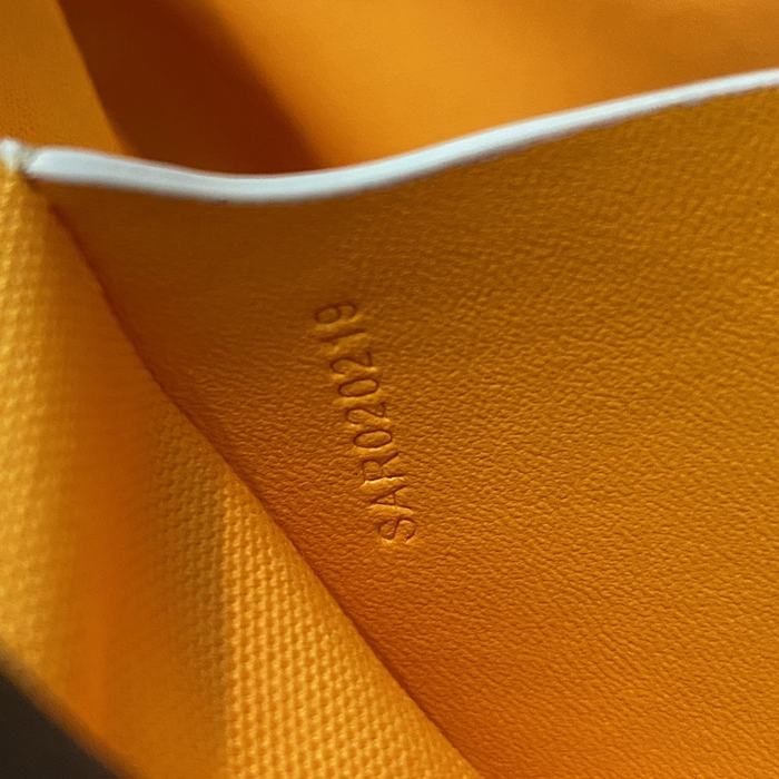 Yupoo BagTypeTote Leather Tote with minimal design Beige 01A