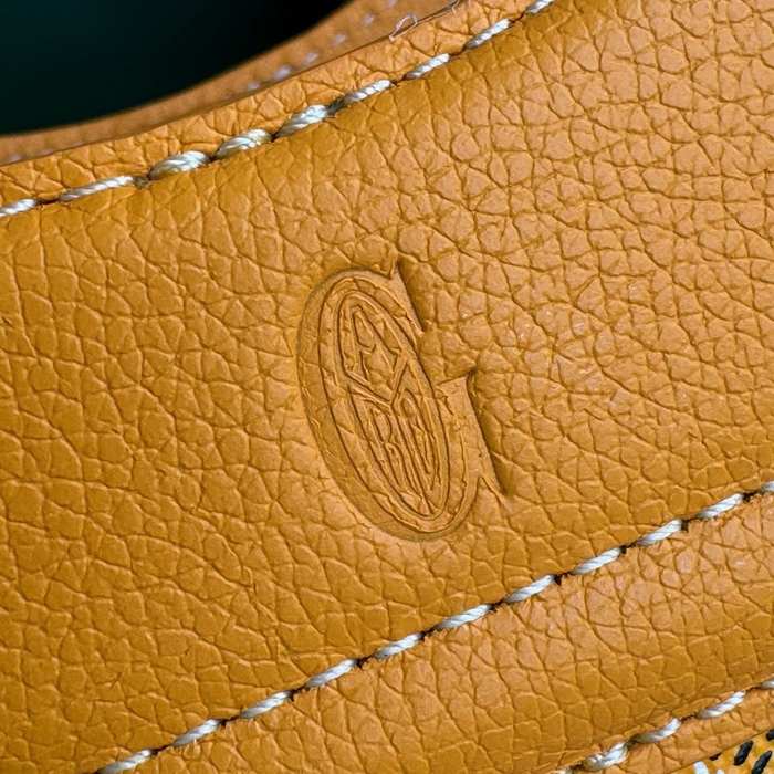 Yupoo BagTypeTote Mini tote with handheld features Brown 01A