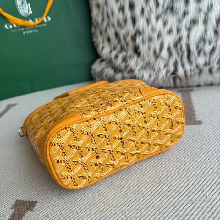 Yupoo BagTypeTote Mini tote with handheld features Brown 01A