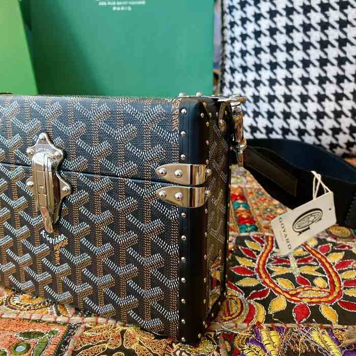 Yupoo BagTypeTote Shoulder Bag with stylish design Brown 01A