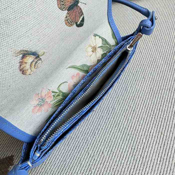 Yupoo BagTypeTote Small Crossbody Bag with quilted texture Blue 01A