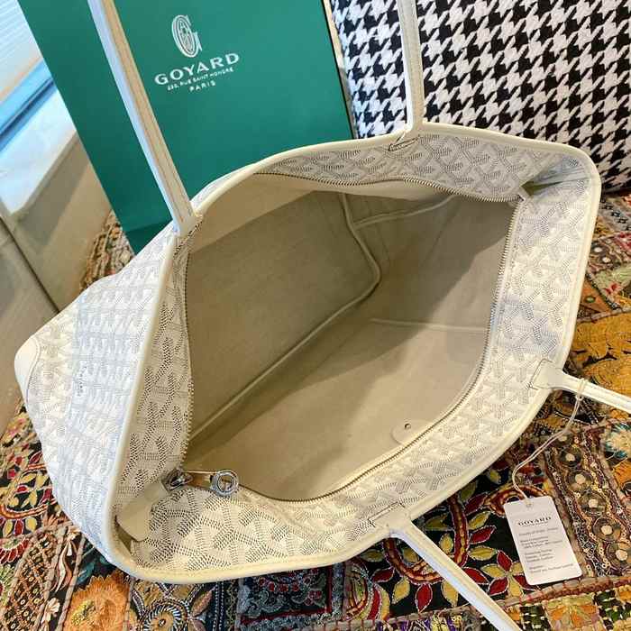 Yupoo BagTypeTote Spacious and Elegant Tote Beige 01A