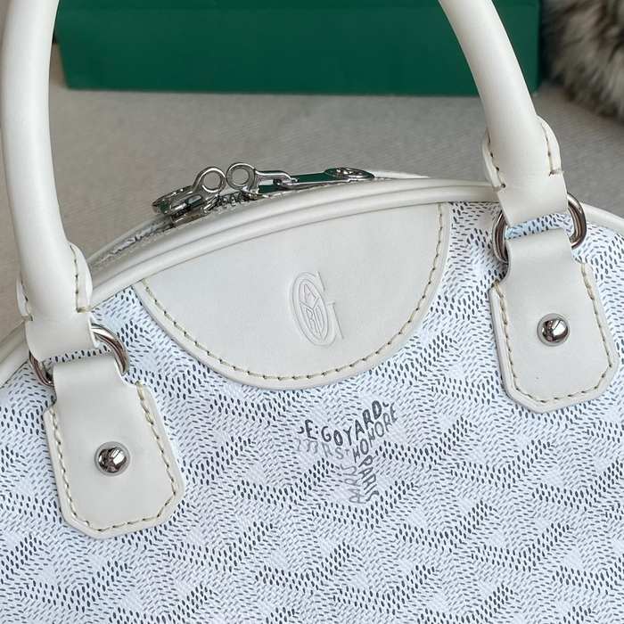 Yupoo BagTypeTote Spacious design with curved handles White 01A