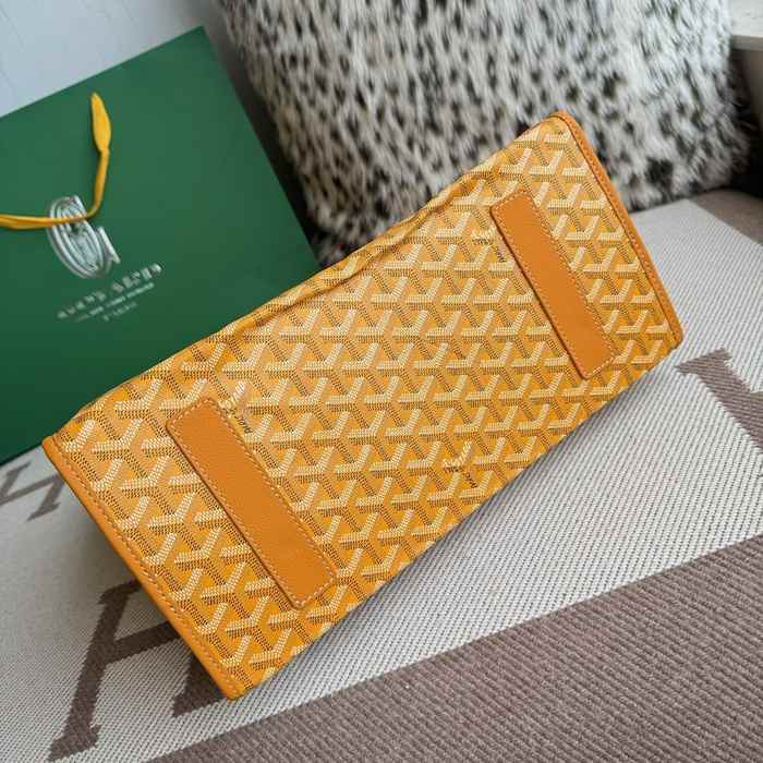 Yupoo BagTypeTote Structured Tote with sleek finish Brown 01A