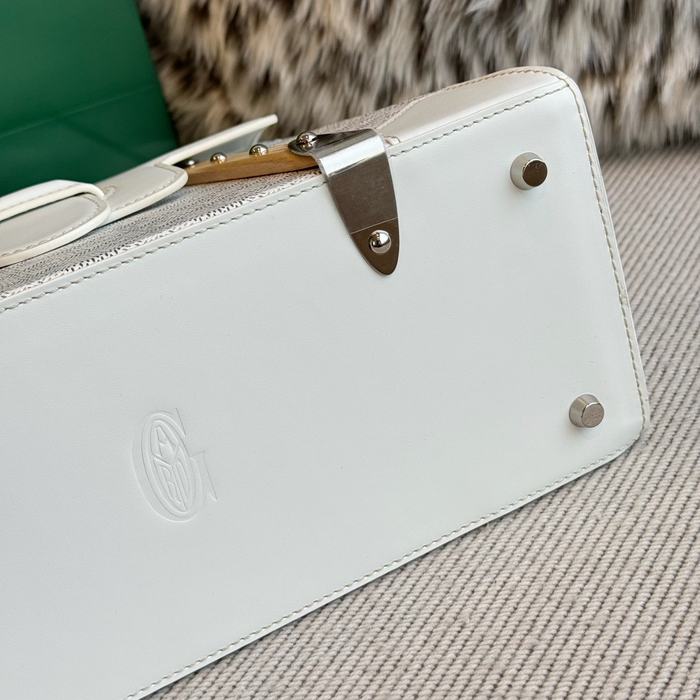 Yupoo BagTypeTote Stylish Handheld Tote with Unique Patterns White 01A