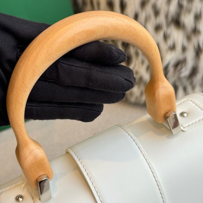 Yupoo BagTypeTote Stylish Handheld Tote with Unique Patterns White 01A