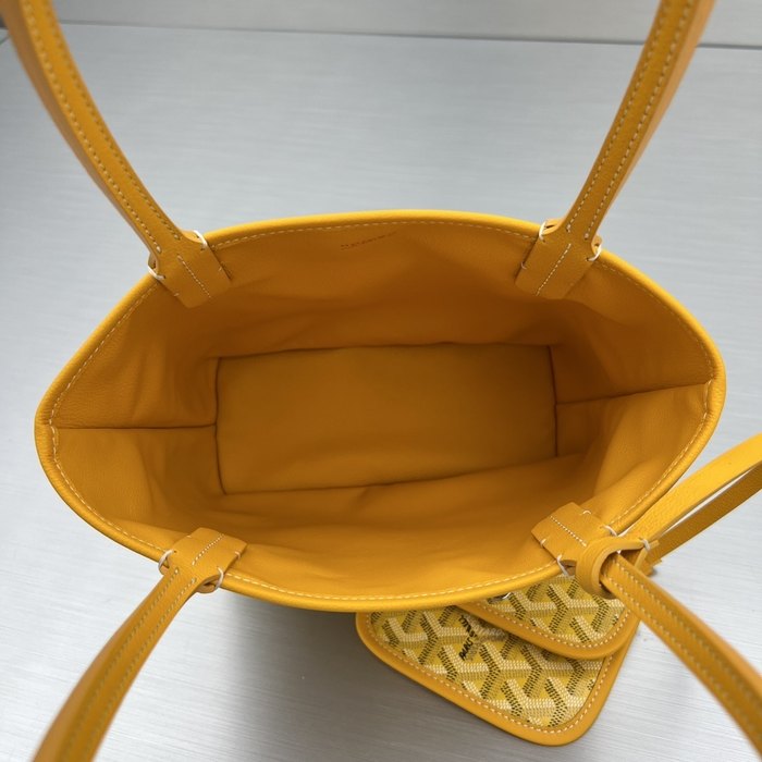 Yupoo BagTypeTote Stylish Tote with practical features Brown 01A